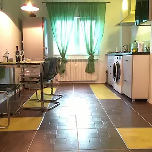  Apartament New Roof View România